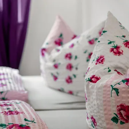 Lejlighed Elegant Apartment, *